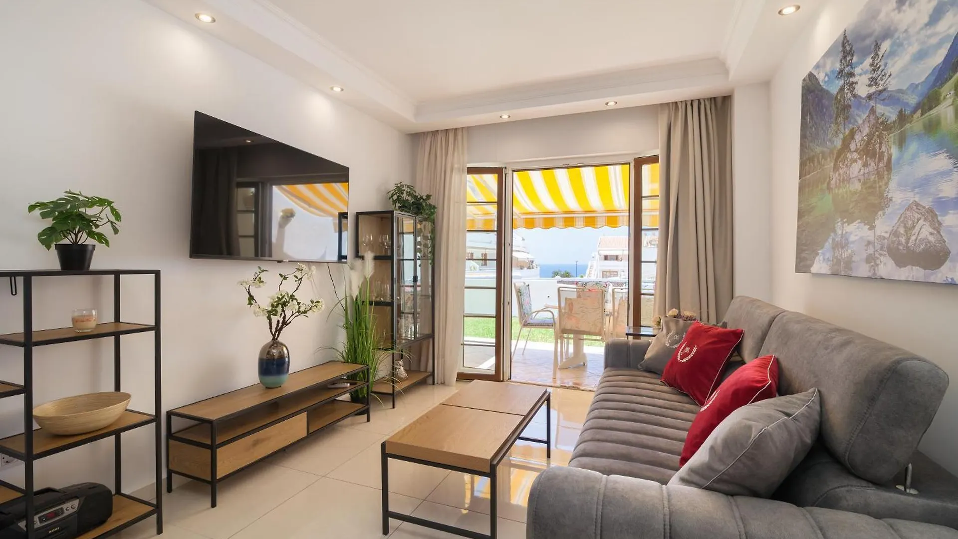Maapartmentses Garden City Playa Fanabe Apartment