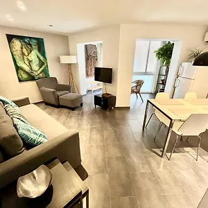 Gorgeous In Downtown Apartment Barcelona